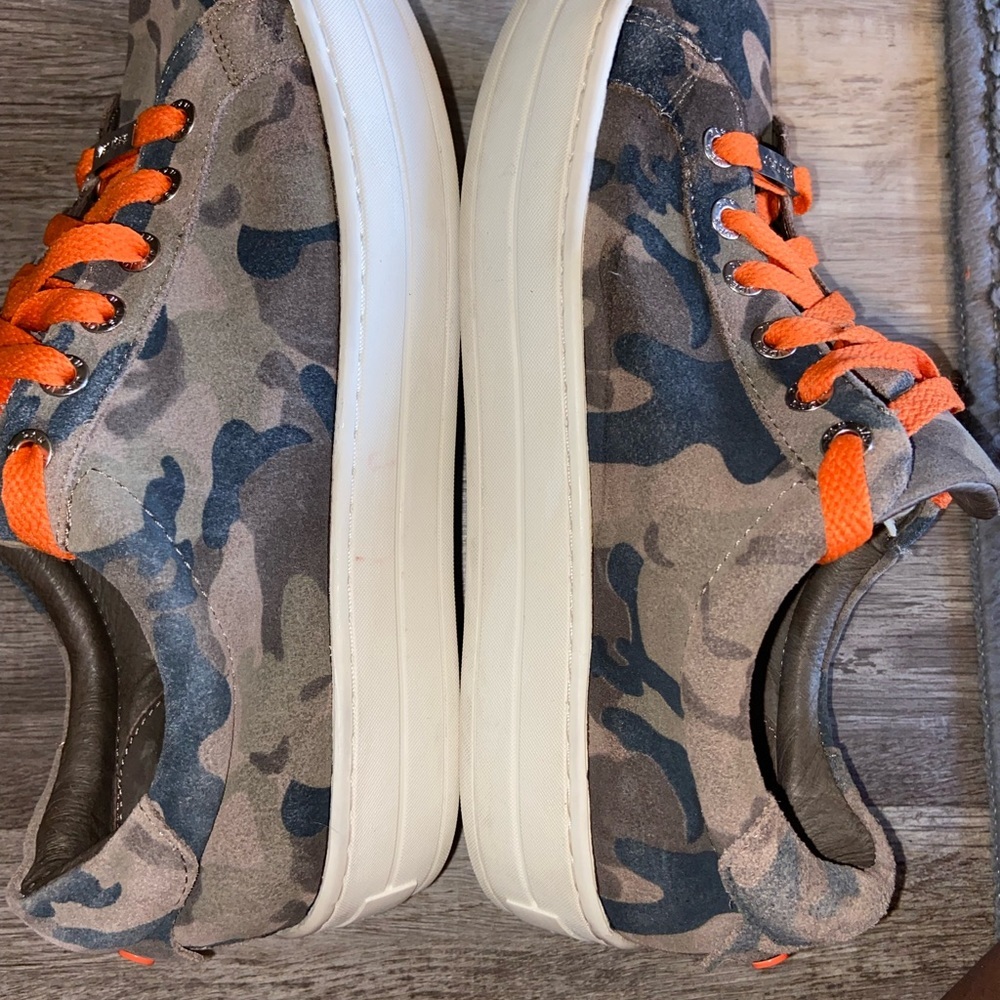JSlides NYC Camouflage Sneakers size 8 - Picture 9 of 9